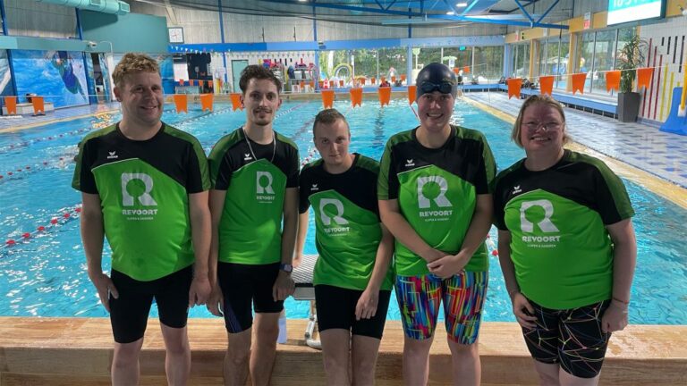 Zwemmers De Brug Veendam klaar voor Special Olympics op Curaçao: ‘Genieten staat voorop’